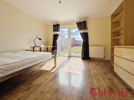 1 bedroom Semi-detached house to let in Rooms to let Comet Avenue, Knutton, ST5