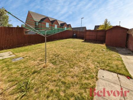 1 bedroom Semi-detached house to let in Rooms to let Comet Avenue, Knutton, ST5
