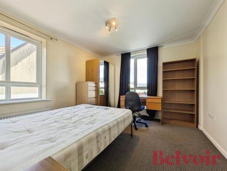 3 bedroom Semi-detached house to let in 3 Bedrooms at Comet Avenue, Knutton, ST5