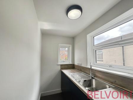 1 bedroom Flat to let in London Road, Newcastle-under-Lyme, ST5