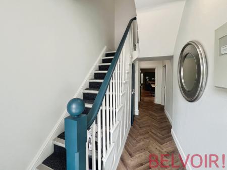 1 bedroom Flat to let in London Road, Newcastle-under-Lyme, ST5