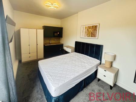 1 bedroom Flat to let in London Road, Newcastle-under-Lyme, ST5