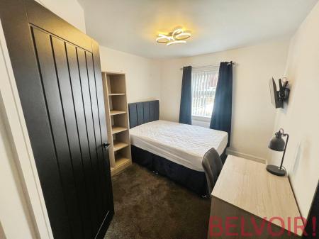 1 bedroom Flat to let in London Road, Newcastle-under-Lyme, ST5