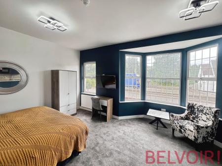 1 bedroom Flat to let in London Road, Newcastle-under-Lyme, ST5