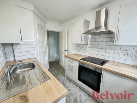 1 bedroom Flat to let in Machin Crescent, Bradwell, ST5