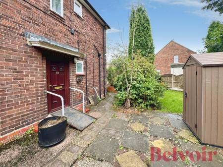 1 bedroom Flat to let in Machin Crescent, Bradwell, ST5
