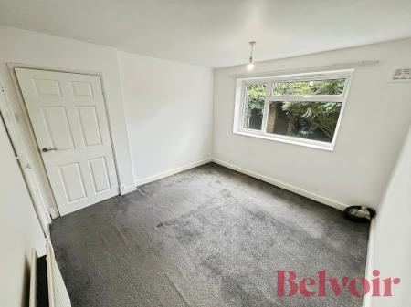 1 bedroom Flat to let in Machin Crescent, Bradwell, ST5