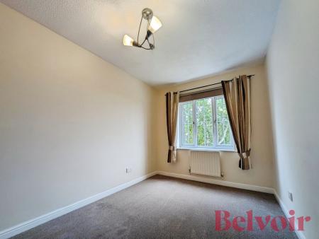 3 bedroom Semi-detached house to let in Magenta Drive, Newcastle-under-Lyme, ST5