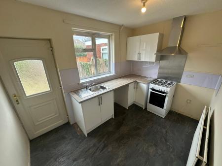 2 bedroom Semi-detached house to let in Booth Road, Wednesbury, WS10