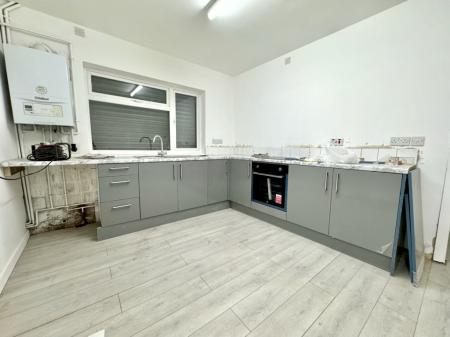 2 bedroom Apartment to let in Brunswick Park Road, Wednesbury, WS10