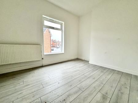 2 bedroom Apartment to let in Brunswick Park Road, Wednesbury, WS10