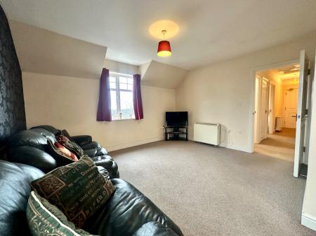 2 bedroom Apartment to let in Dudley Road, Tipton, DY4