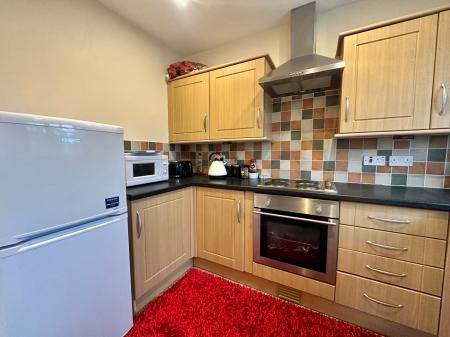 2 bedroom Apartment to let in Dudley Road, Tipton, DY4