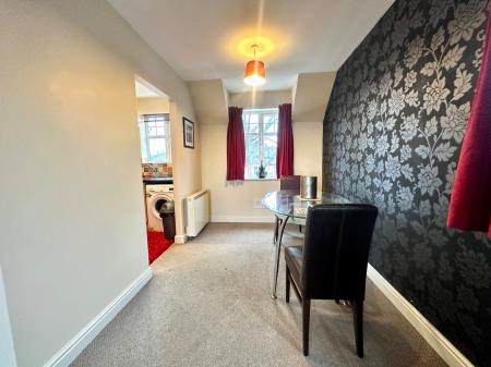 2 bedroom Apartment to let in Dudley Road, Tipton, DY4