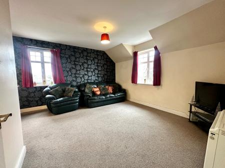 2 bedroom Apartment to let in Dudley Road, Tipton, DY4