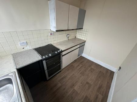 2 bedroom Flat to let in Hanover Road, Rowley Regis, B65