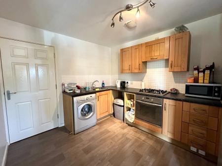 1 bedroom Flat for sale in 32 Oberon Grove, Wednesbury, Wednesbury, WS10