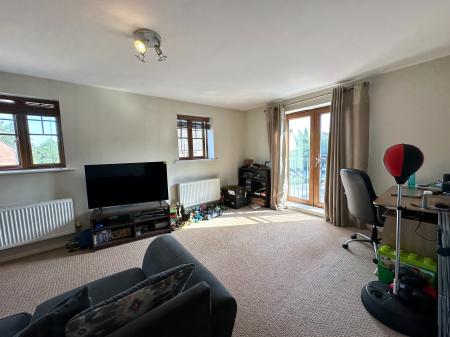 1 bedroom Flat for sale in 32 Oberon Grove, Wednesbury, Wednesbury, WS10