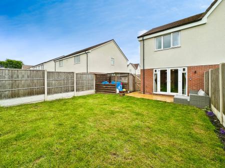 2 bedroom Semi-detached house for sale in Adams Close, Tipton, Wednesbury, DY4