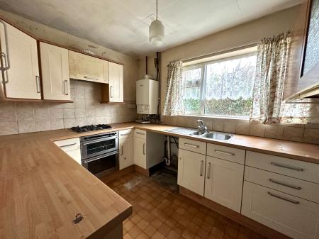 3 bedroom Detached bungalow for sale in Bagnall Street, Tipton, DY4