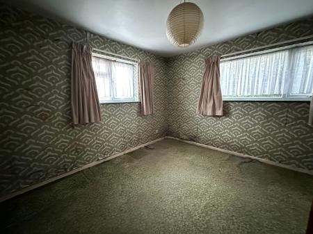 3 bedroom Detached bungalow for sale in Bagnall Street, Tipton, DY4