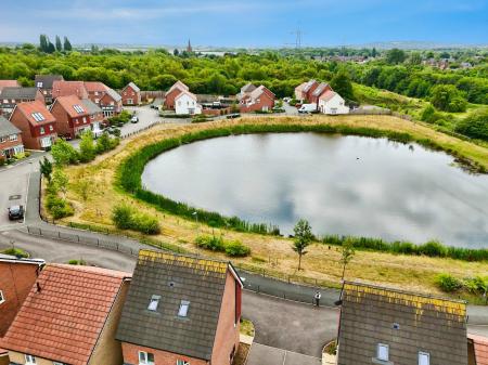 4 bedroom Detached house for sale in Basalt Lane, Darlaston, Wednesbury, WS10