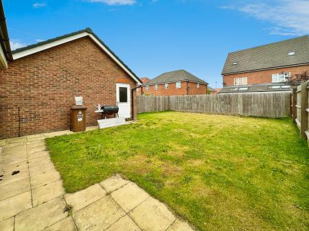 4 bedroom Detached house for sale in Basalt Lane, Darlaston, Wednesbury, WS10