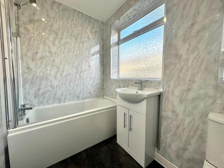 3 bedroom Semi-detached house for sale in Beech Road, Wednesbury, Wednesbury, WS10