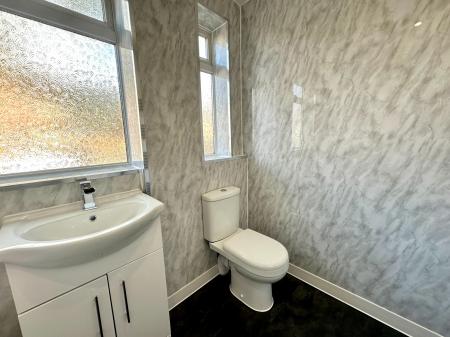 3 bedroom Semi-detached house for sale in Beech Road, Wednesbury, Wednesbury, WS10