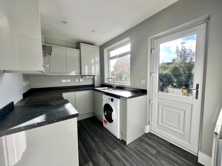 3 bedroom Semi-detached house for sale in Beech Road, Wednesbury, Wednesbury, WS10