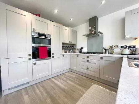 3 bedroom Detached house for sale in Berry Avenue, Wednesbury, WS10