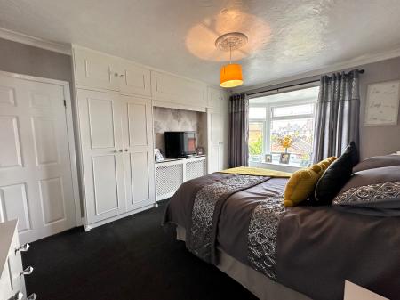 3 bedroom Semi-detached house for sale in Bustleholme Lane, West Bromwich, B71