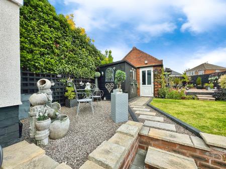 3 bedroom Semi-detached house for sale in Bustleholme Lane, West Bromwich, B71