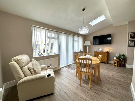 3 bedroom Semi-detached house for sale in Bustleholme Lane, West Bromwich, B71