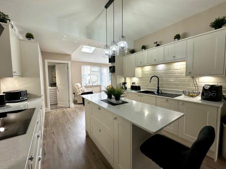 3 bedroom Semi-detached house for sale in Bustleholme Lane, West Bromwich, B71