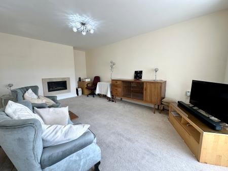 3 bedroom Semi-detached bungalow for sale in Charlotte Road, Wednesbury, Wednesbury, WS10