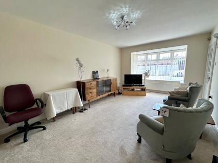 3 bedroom Semi-detached bungalow for sale in Charlotte Road, Wednesbury, Wednesbury, WS10