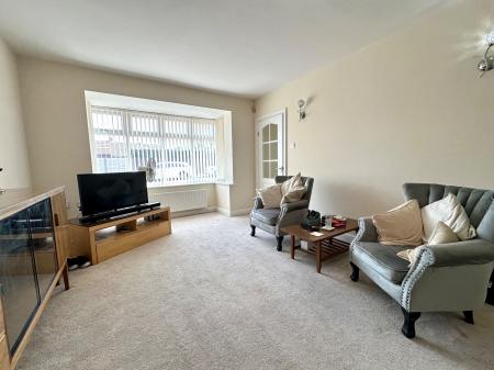 3 bedroom Semi-detached bungalow for sale in Charlotte Road, Wednesbury, Wednesbury, WS10