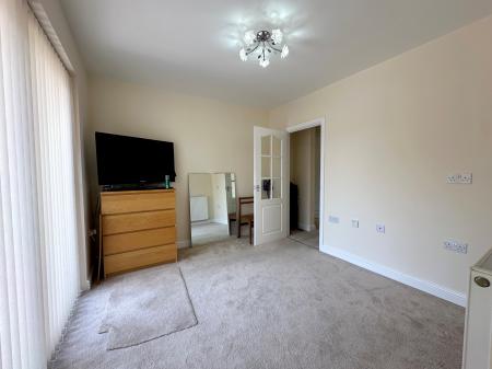3 bedroom Semi-detached bungalow for sale in Charlotte Road, Wednesbury, Wednesbury, WS10