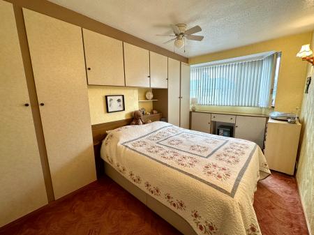 3 bedroom Semi-detached house for sale in Dorsett Road, Darlaston, Wednesbury, WS10