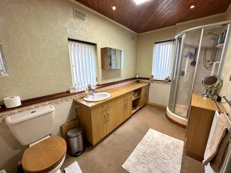 3 bedroom Semi-detached house for sale in Dorsett Road, Darlaston, Wednesbury, WS10