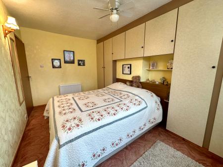 3 bedroom Semi-detached house for sale in Dorsett Road, Darlaston, Wednesbury, WS10