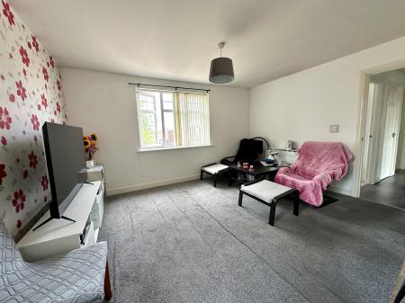2 bedroom Apartment for sale in Dudley Road, Tipton, DY4