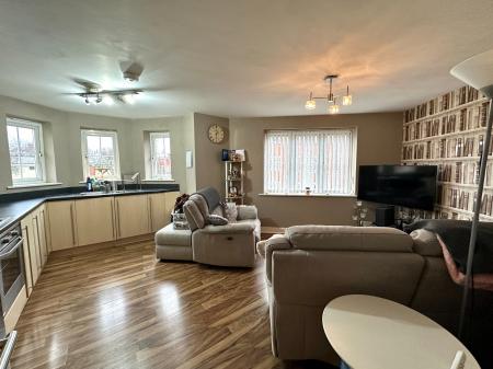 2 bedroom Apartment for sale in Gough Drive, Great Bridge, Tipton, DY4