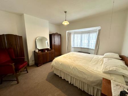 3 bedroom Semi-detached house for sale in Hall Green Road, West Bromwich, B71