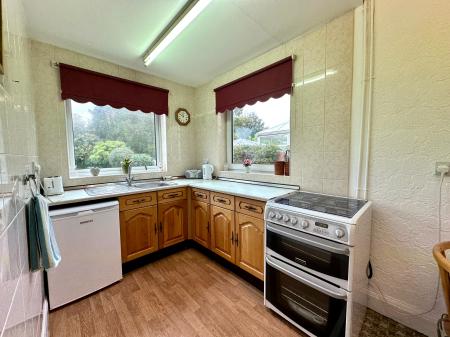 3 bedroom Semi-detached house for sale in Hall Green Road, West Bromwich, B71