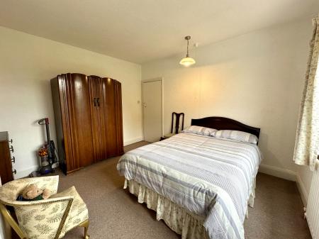 3 bedroom Semi-detached house for sale in Hall Green Road, West Bromwich, B71