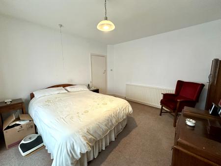 3 bedroom Semi-detached house for sale in Hall Green Road, West Bromwich, B71