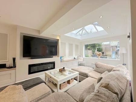 4 bedroom Detached house for sale in Hartland Road, Tipton, DY4