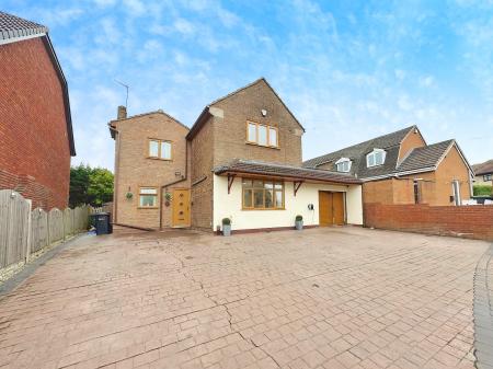 Hartland Road, Tipton, DY4